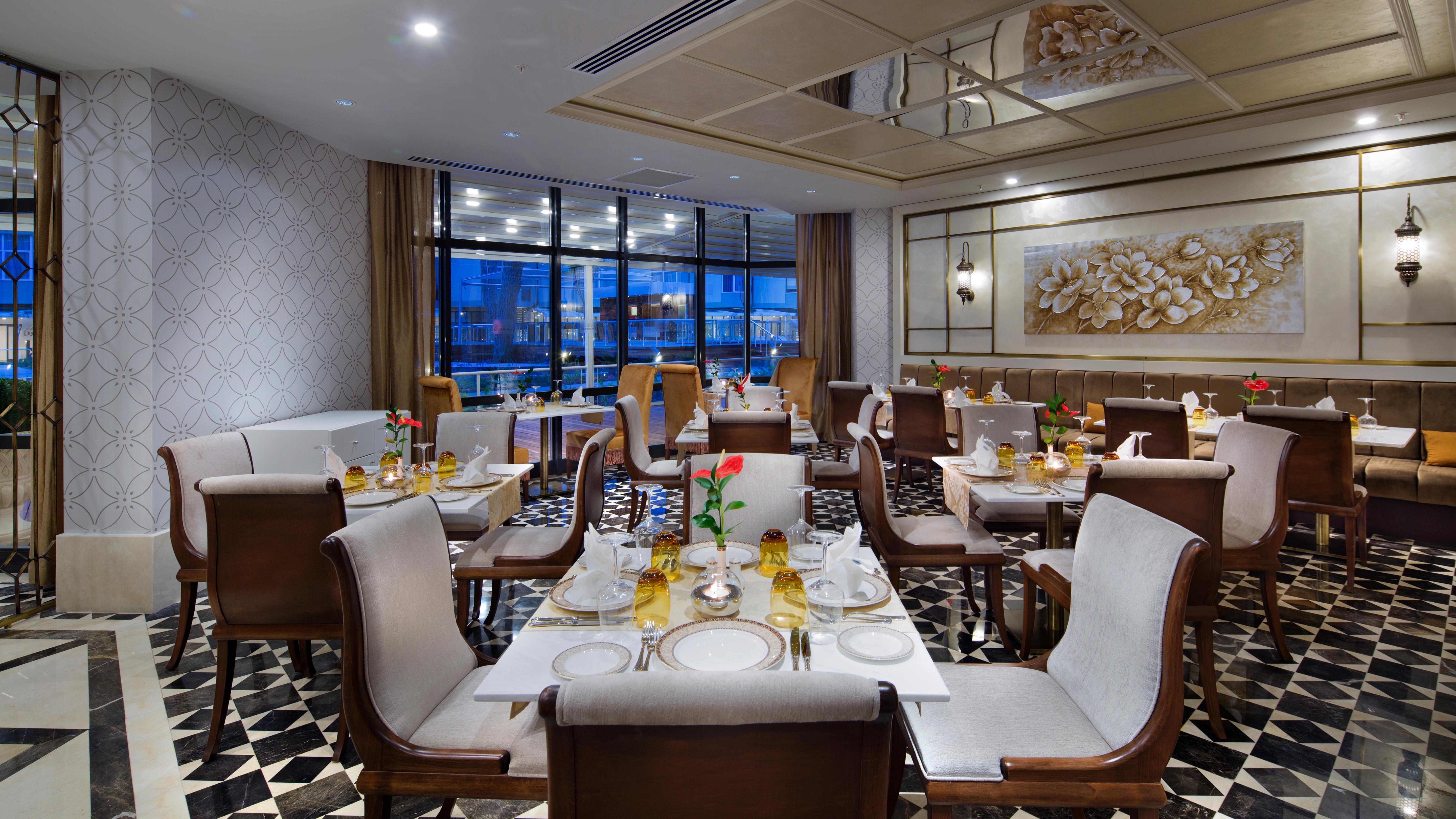 Papillon Zeugma Relaxury Complex Belek